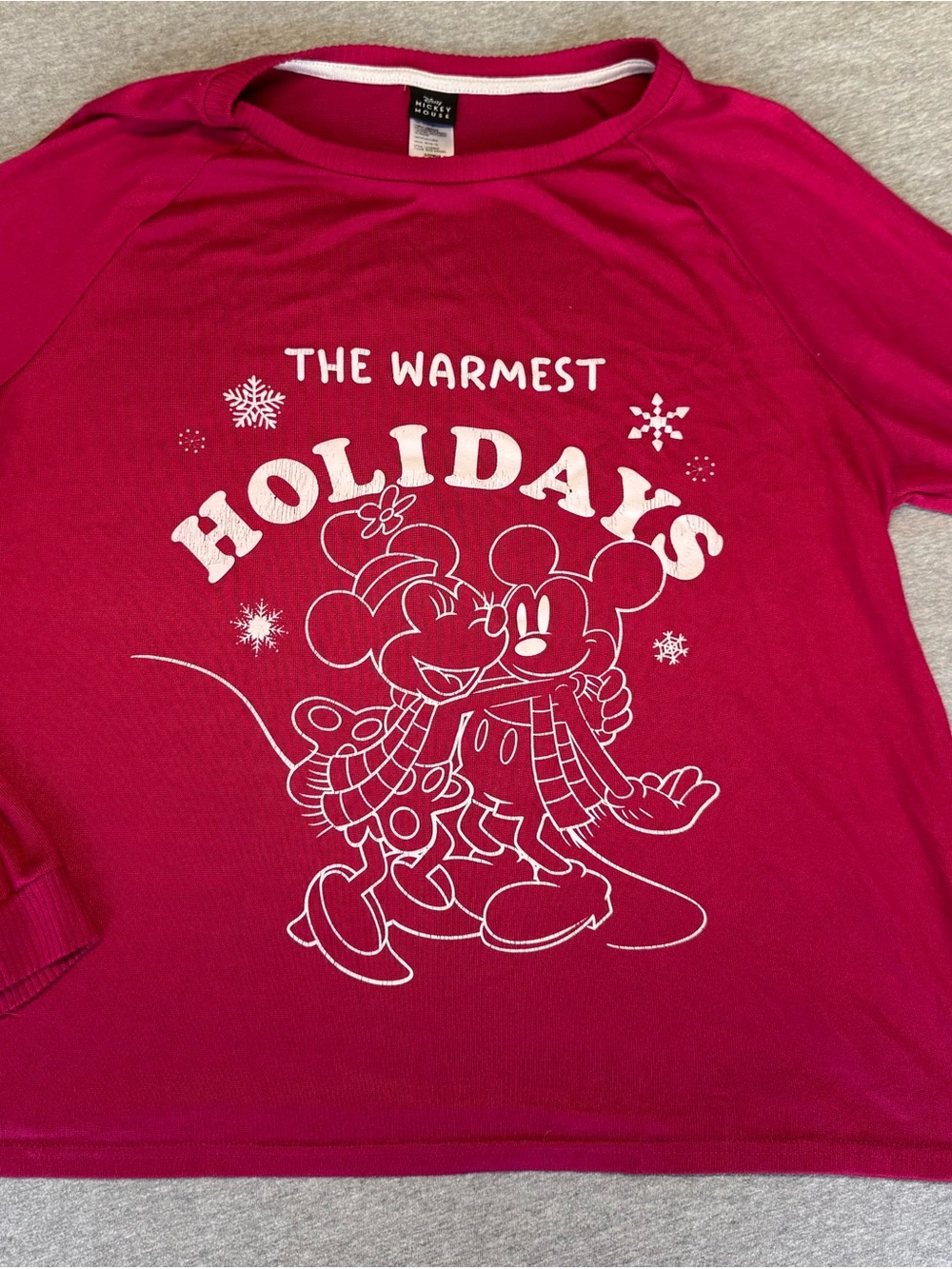 Disney Pink 'The Warmest Holidays' Graphic Pullover Tee